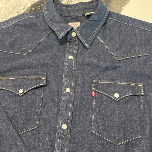 NWOT Awesome Levi’s dark indigo western button up 🔥🔥 - Picture 3 of 5
